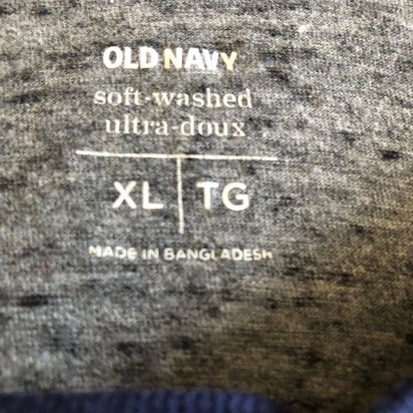 5/$20 Old Navy Mens XL Blue shoulder/arms with Gray heathered T-shirt - Picture 3 of 3